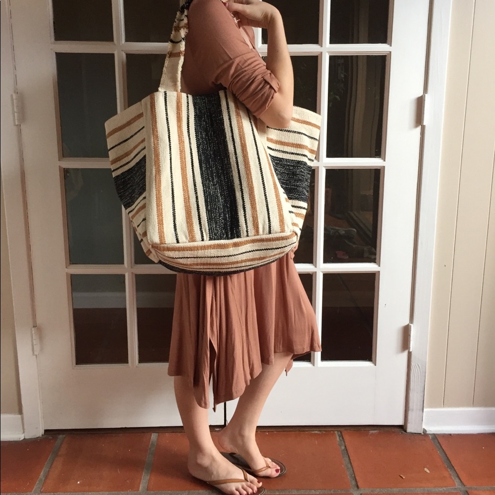 LAST ITEM▫️Gorgeous Boho Shopper Tote - Picture 4 of 8